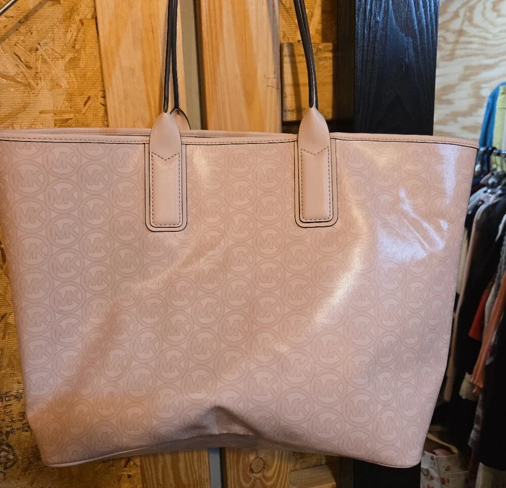 Michael Kors clean versatile